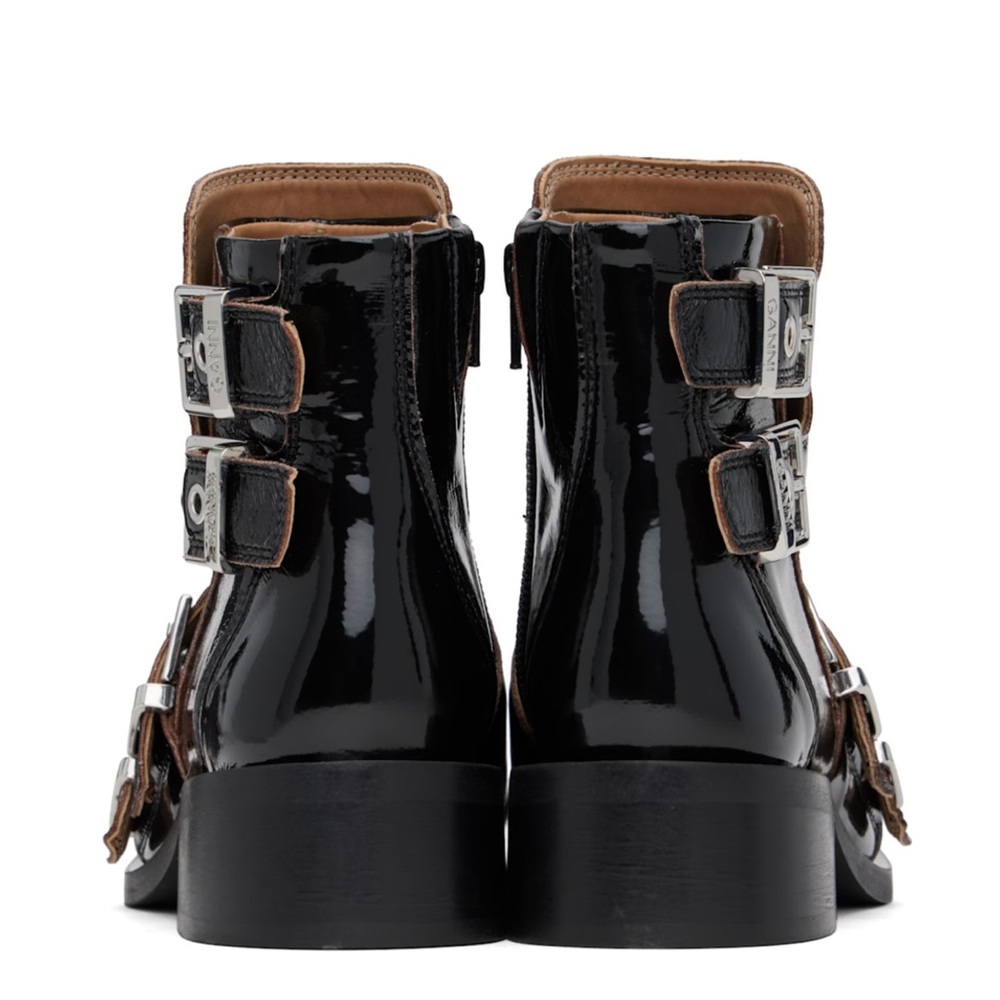GANNI Feminine Buckle Boot Naplack | Black - Picture 2 of 5